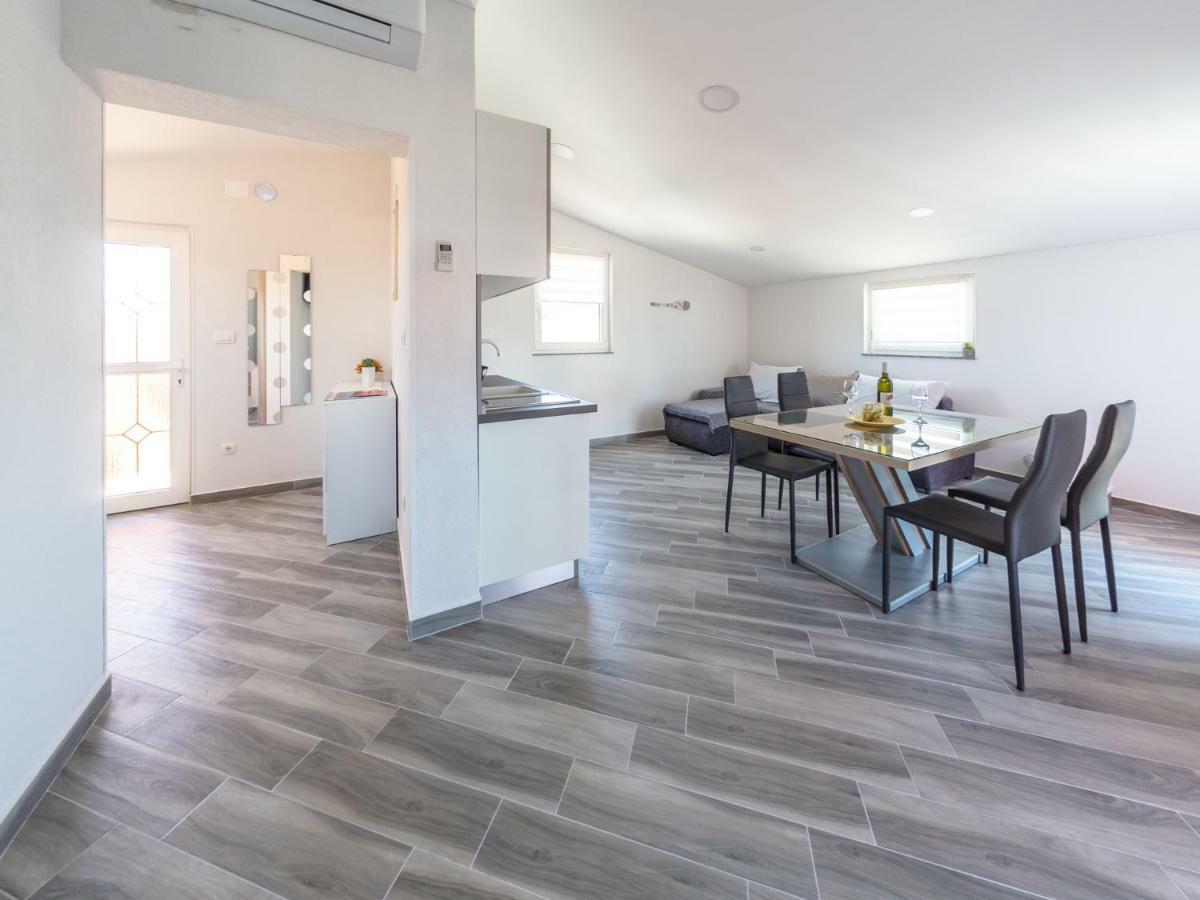 Apartment ˝Soleil˝ Вир Экстерьер фото